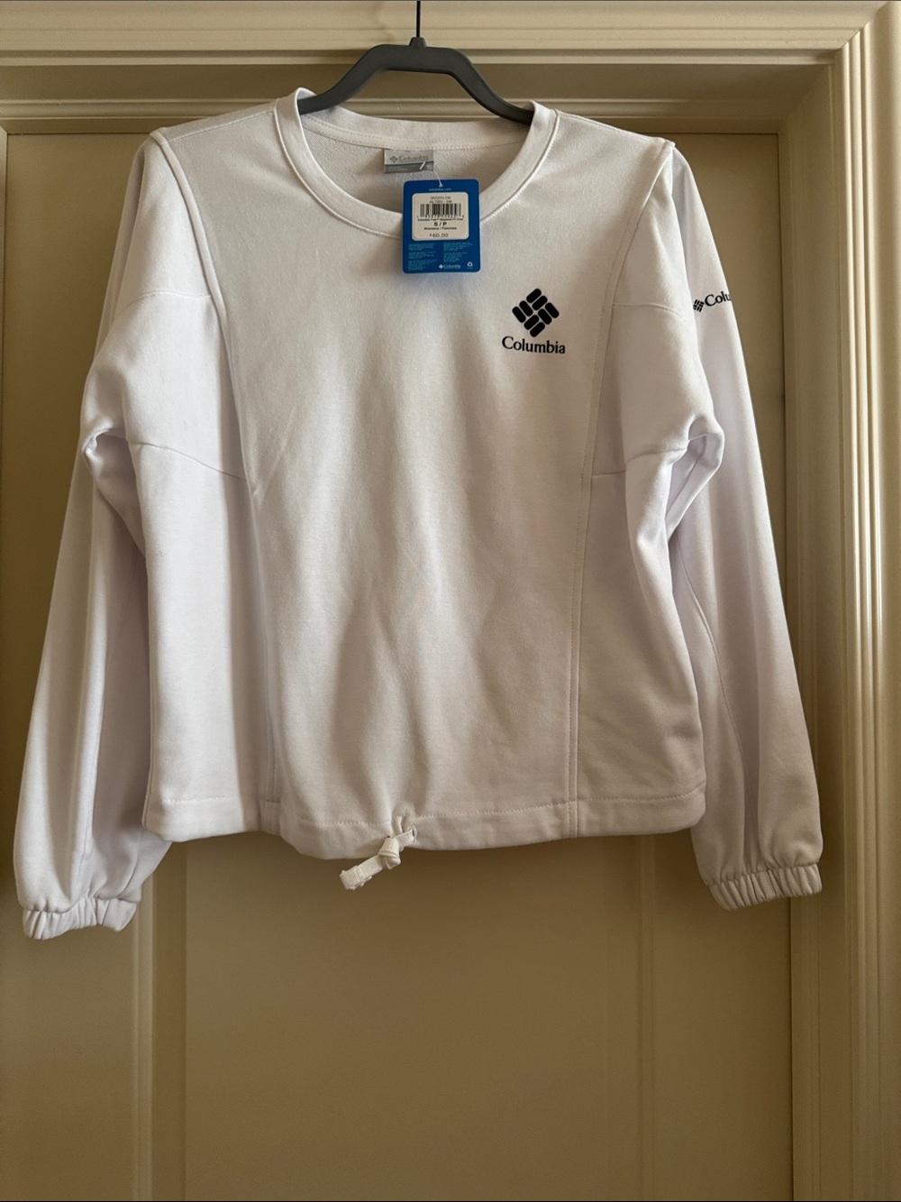 Columbia White Pullover Crewneck with Drawstring Hem